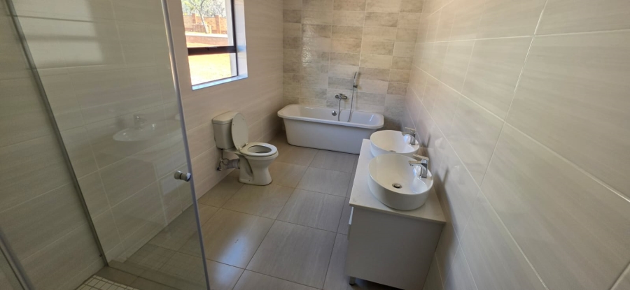 4 Bedroom Property for Sale in Buffelsfontein A H North West